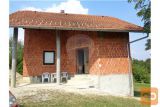 NEDOKONČANA HIŠA V MAJSKEM VRHU
