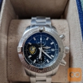 ura BREITLING AVENGER 43